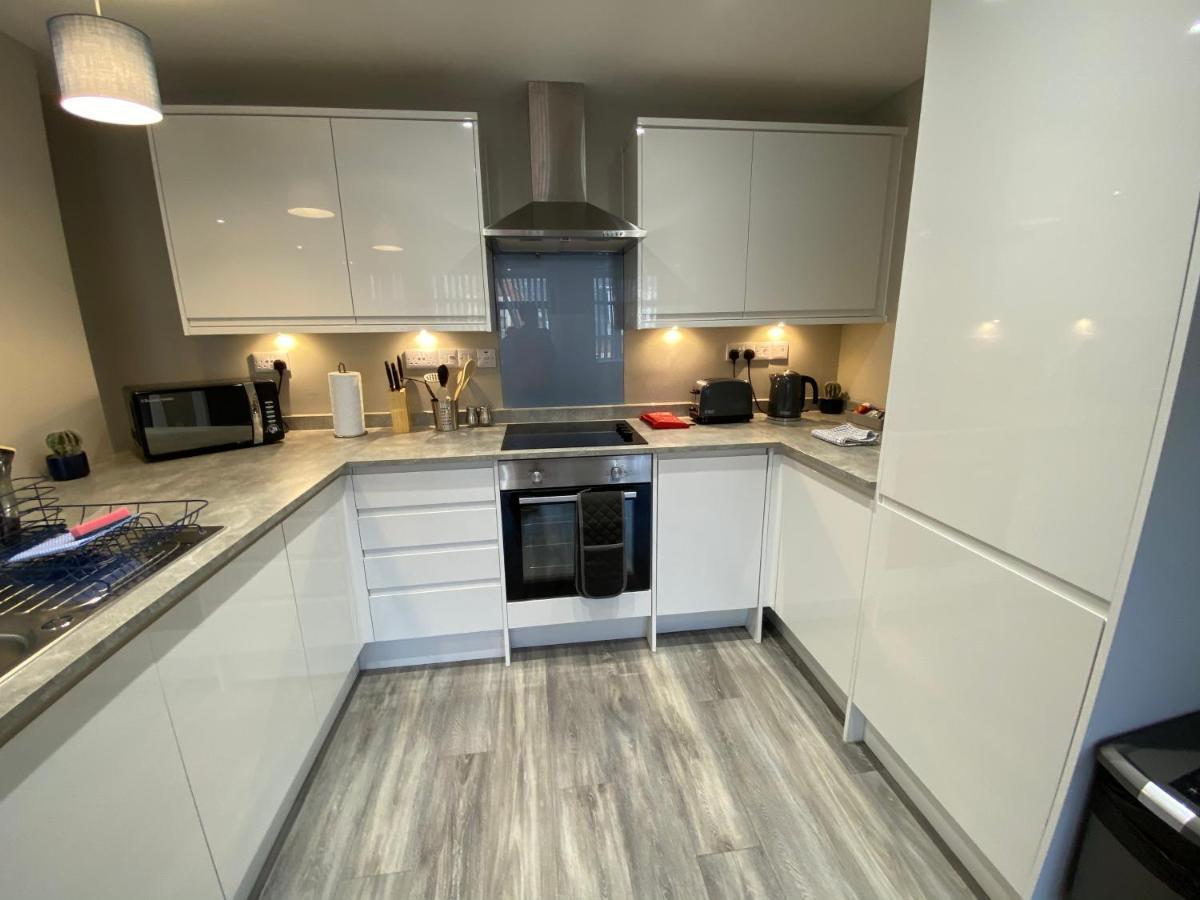 Marie'S Serviced Apartment 1 Bed Citystay, Parking Bedford Buitenkant foto